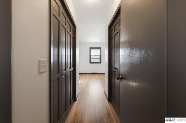 14048 Pierce Street, Omaha, NE 68144