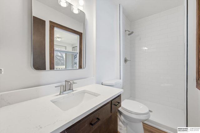 14048 Pierce Street, Omaha, NE 68144