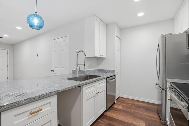 8809 MANOR LOOP 106, Lakewood Ranch, FL 34202