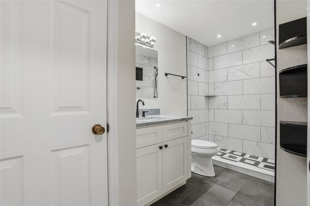 8809 MANOR LOOP 106, Lakewood Ranch, FL 34202