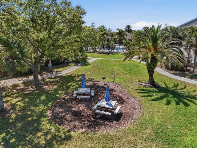 8809 MANOR LOOP 106, Lakewood Ranch, FL 34202