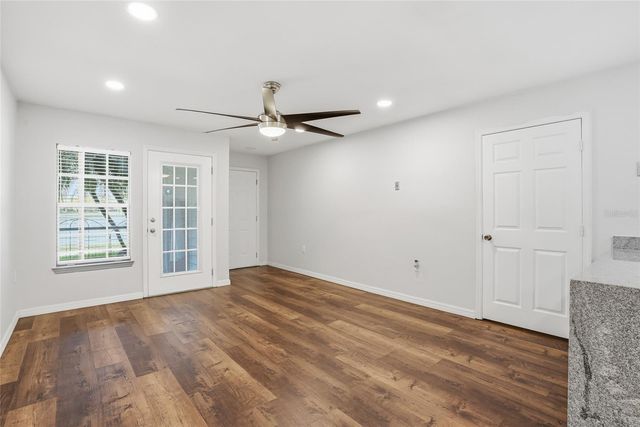 8809 MANOR LOOP 106, Lakewood Ranch, FL 34202