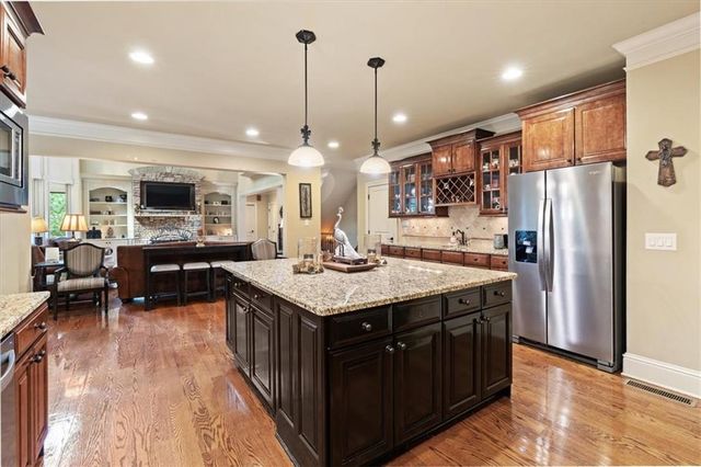 120 Fernwood Drive, Woodstock, GA 30188