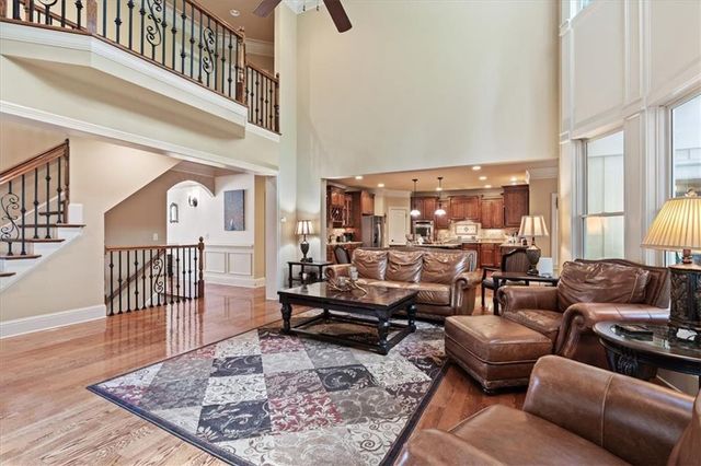 120 Fernwood Drive, Woodstock, GA 30188