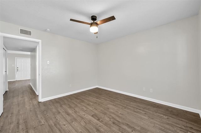 900 Holly Drive 3, Conroe, TX 77301