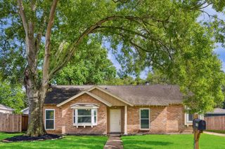 13603 Woodchester Drive, Sugar Land, TX 77498