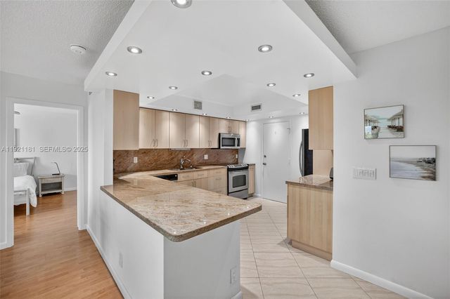 200 Diplomat Pkwy 531, Hallandale Beach, FL 33009