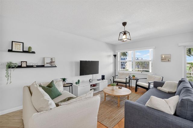 200 Diplomat Pkwy 531, Hallandale Beach, FL 33009