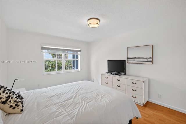 200 Diplomat Pkwy 531, Hallandale Beach, FL 33009