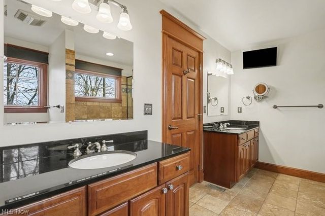 1917 Nichole Circle, Lancaster, OH 43130