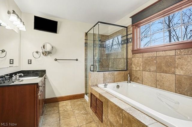 1917 Nichole Circle, Lancaster, OH 43130