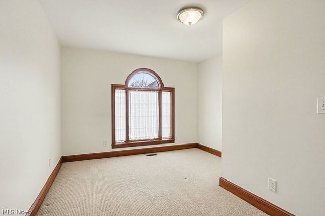 1917 Nichole Circle, Lancaster, OH 43130