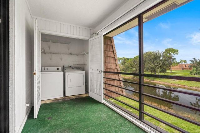 4151 Oak Terrace Drive 4151, Greenacres, FL 33463