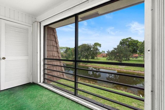 4151 Oak Terrace Drive 4151, Greenacres, FL 33463