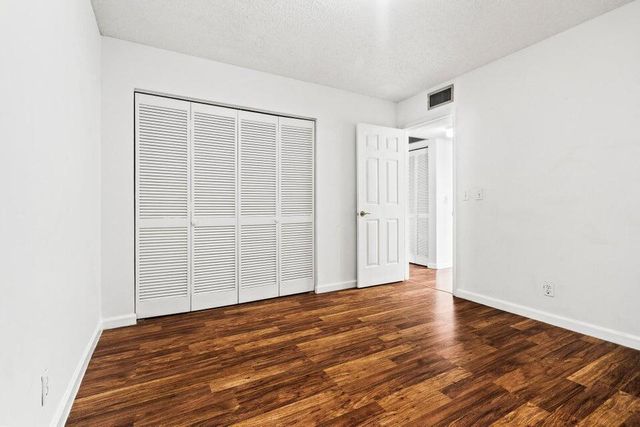 4151 Oak Terrace Drive 4151, Greenacres, FL 33463