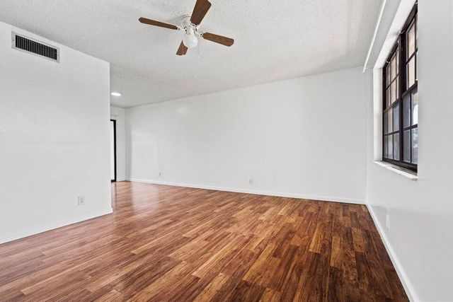 4151 Oak Terrace Drive 4151, Greenacres, FL 33463
