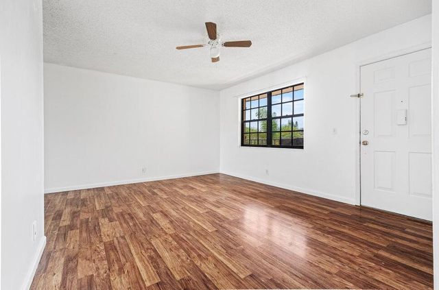 4151 Oak Terrace Drive 4151, Greenacres, FL 33463