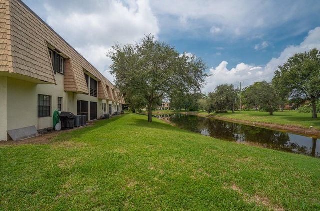 4151 Oak Terrace Drive 4151, Greenacres, FL 33463