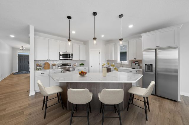 1832 Ridgepointe Court, Hastings, MN 55033