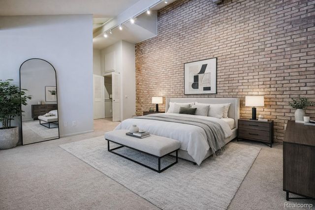 2230 W 14 Mile Road 31, Royal Oak, MI 48073