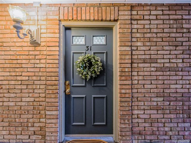 2230 W 14 Mile Road 31, Royal Oak, MI 48073