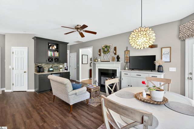 417 Summergreen Way, Greenville, SC 29607