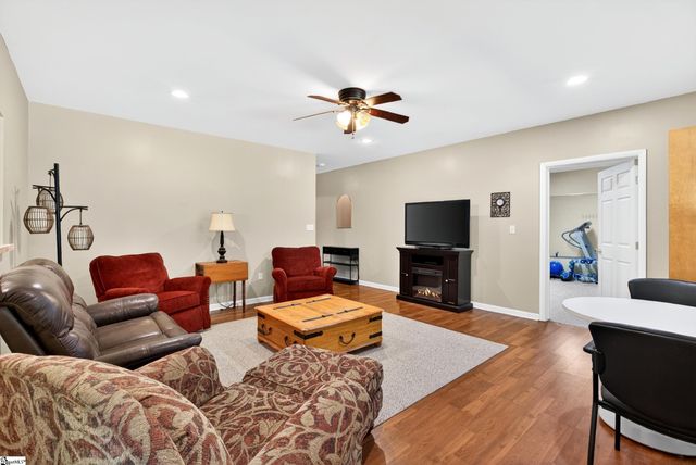 417 Summergreen Way, Greenville, SC 29607