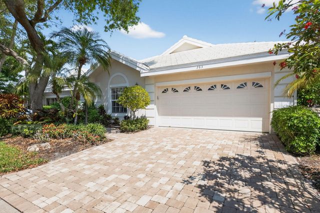 283 Canterbury Drive W, Palm Beach Gardens, FL 33418