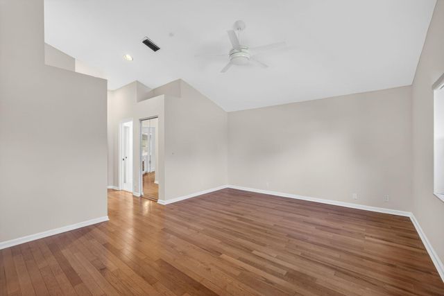 283 Canterbury Drive W, Palm Beach Gardens, FL 33418