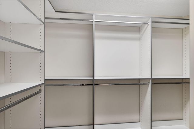 283 Canterbury Drive W, Palm Beach Gardens, FL 33418