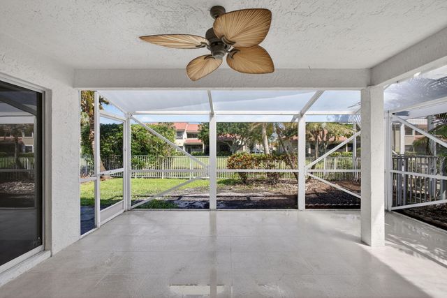 283 Canterbury Drive W, Palm Beach Gardens, FL 33418