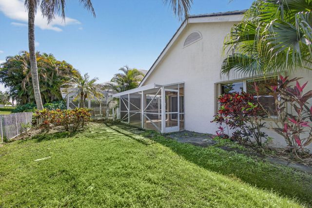 283 Canterbury Drive W, Palm Beach Gardens, FL 33418