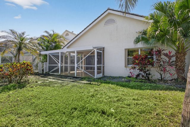 283 Canterbury Drive W, Palm Beach Gardens, FL 33418