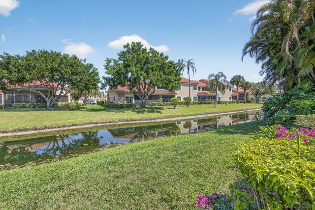 283 Canterbury Drive W, Palm Beach Gardens, FL 33418
