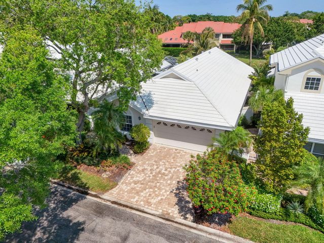 283 Canterbury Drive W, Palm Beach Gardens, FL 33418
