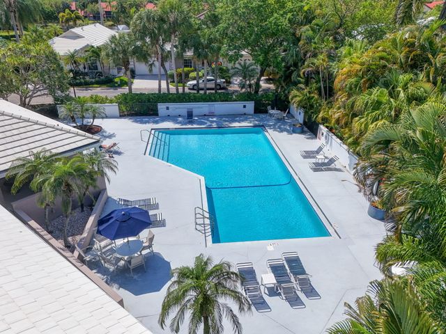 283 Canterbury Drive W, Palm Beach Gardens, FL 33418