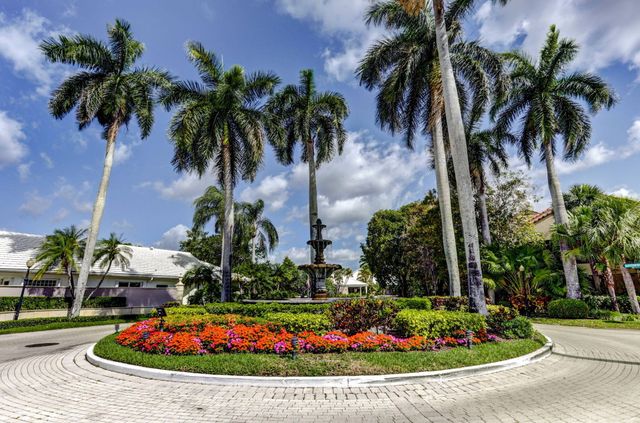 283 Canterbury Drive W, Palm Beach Gardens, FL 33418