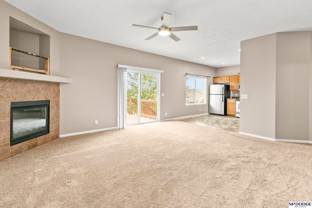 19156 Drexel Circle, Omaha, NE 68135