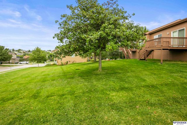 19156 Drexel Circle, Omaha, NE 68135