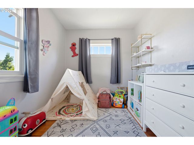 422 Ne 57TH Ave, Portland, OR 97213