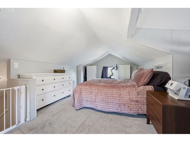 422 Ne 57TH Ave, Portland, OR 97213
