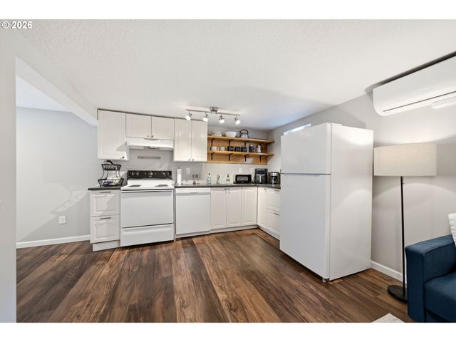 422 Ne 57TH Ave, Portland, OR 97213