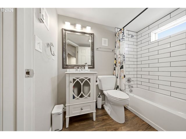 422 Ne 57TH Ave, Portland, OR 97213
