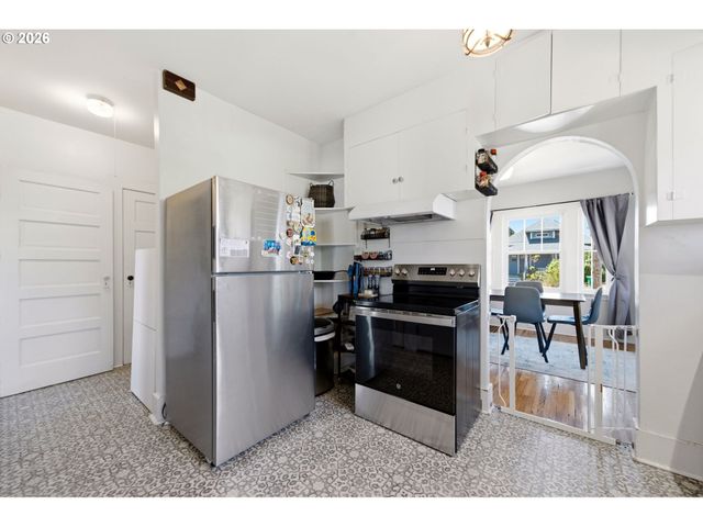 422 Ne 57TH Ave, Portland, OR 97213