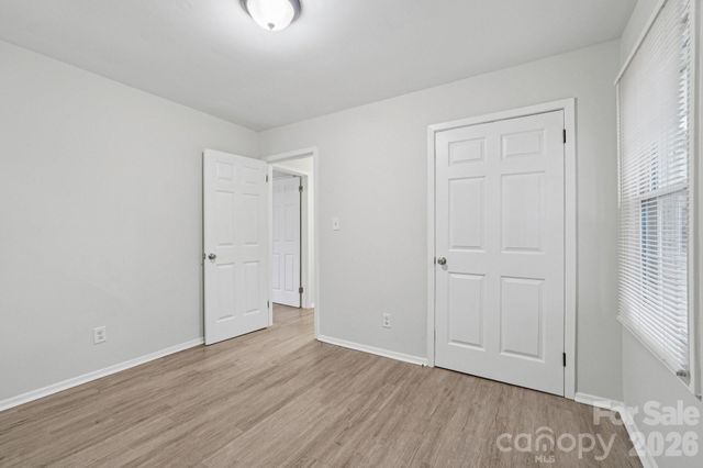 735 Pondella Drive, Charlotte, NC 28213