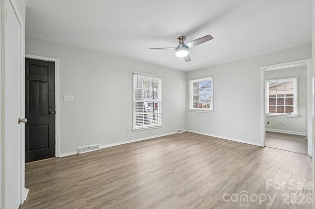 735 Pondella Drive, Charlotte, NC 28213