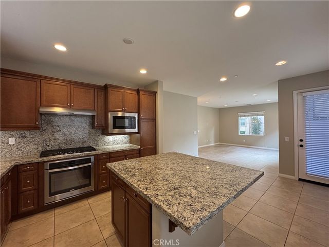 2434 Trojan Way, Upland, CA 91786