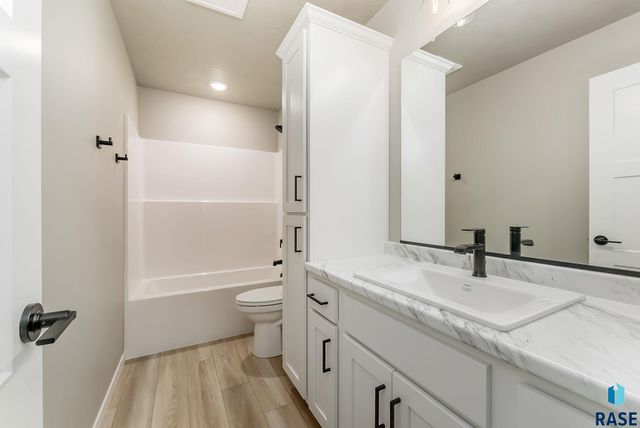 112 S Freshwater Ave Avenue, Brandon, SD 57005