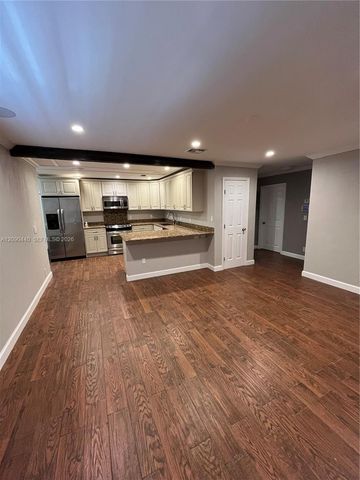 217 SW 10th Street, Hallandale Beach, FL 33009