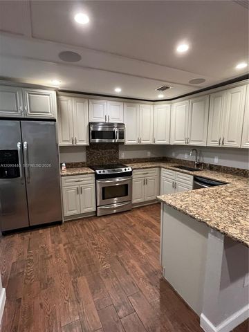 217 SW 10th Street, Hallandale Beach, FL 33009
